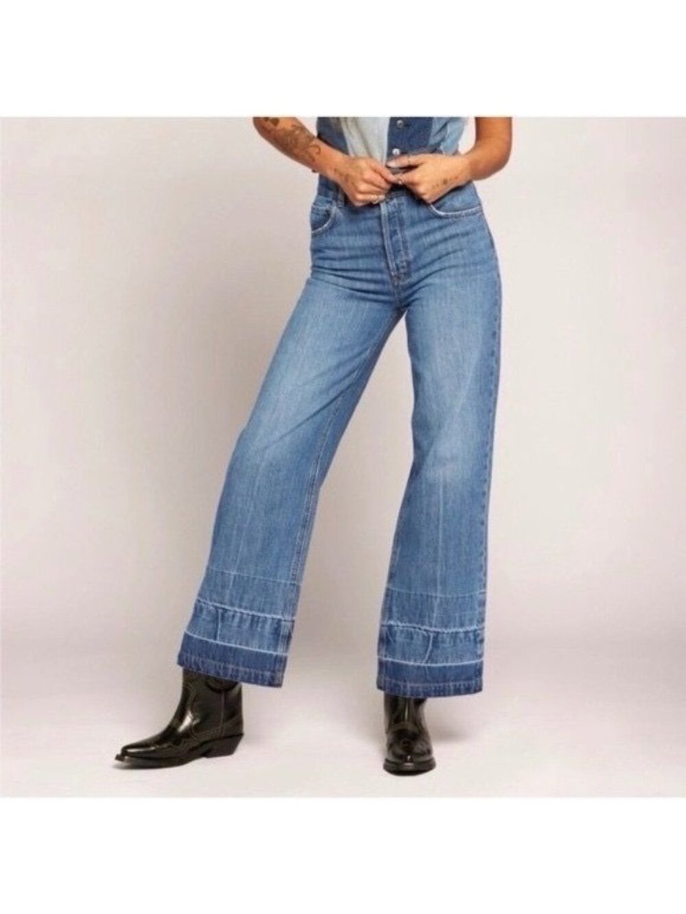 Current Elliott "Navigator" Wide Leg Jeans 27 Doheny Wash Hem Denim EUC Trend